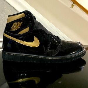 Jordan 1 Metallic Gold Size 10